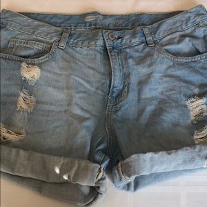 Size 12, Old Navy boyfriend jean shorts
